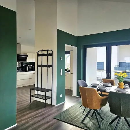 Luxus-penthouse Mit Einzigartigem Schlossblick *