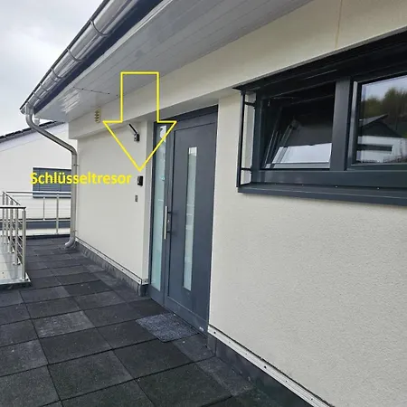 Luxus-penthouse Mit Einzigartigem Schlossblick *